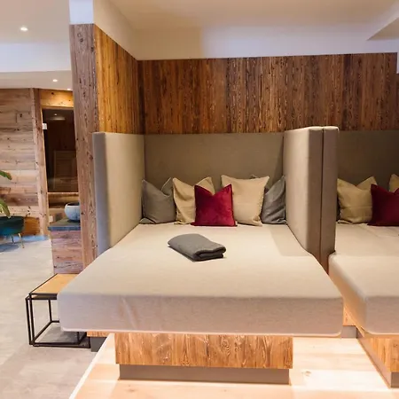 Olympia-relax-hotel Leonhard Stock Otel 4*