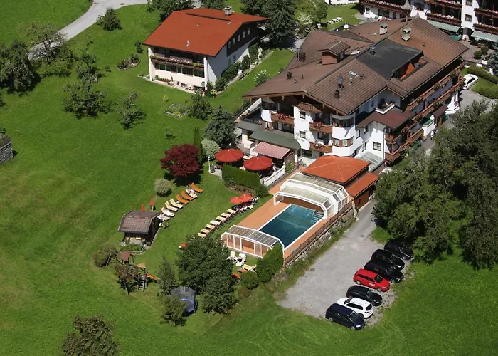 מלון Olympia-relax-hotel Leonhard Stock 4*