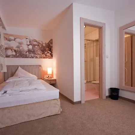 Olympia-relax-hotel Leonhard Stock מלון 4*